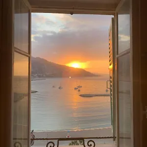 Appartement Menton1974, Menton